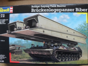 REVELL 1/72 03135 BEAVER  BIBER  BRIDGE LAYING TANK